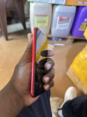Apple iPhone 11 64 GB Red