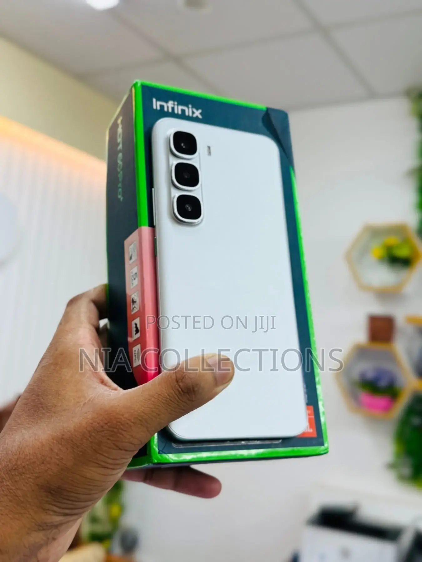 New Infinix Hot 60 Pro+ 128 GB White