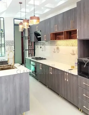 5bdrm Duplex in Kira, Central Division for rent