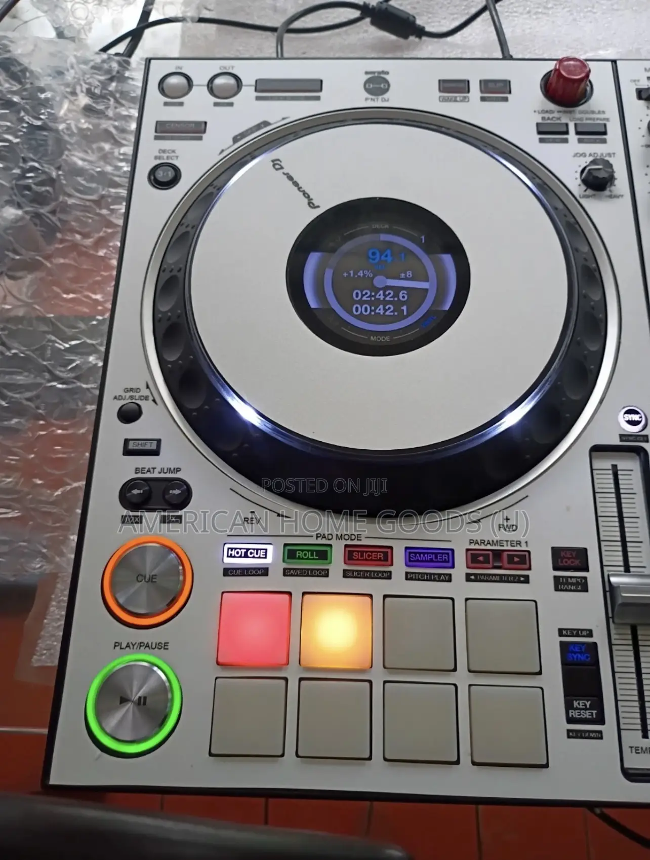 Pioneer DDJ-1000srt 4-Channel Controller for Serato Dj, Serato Lite.