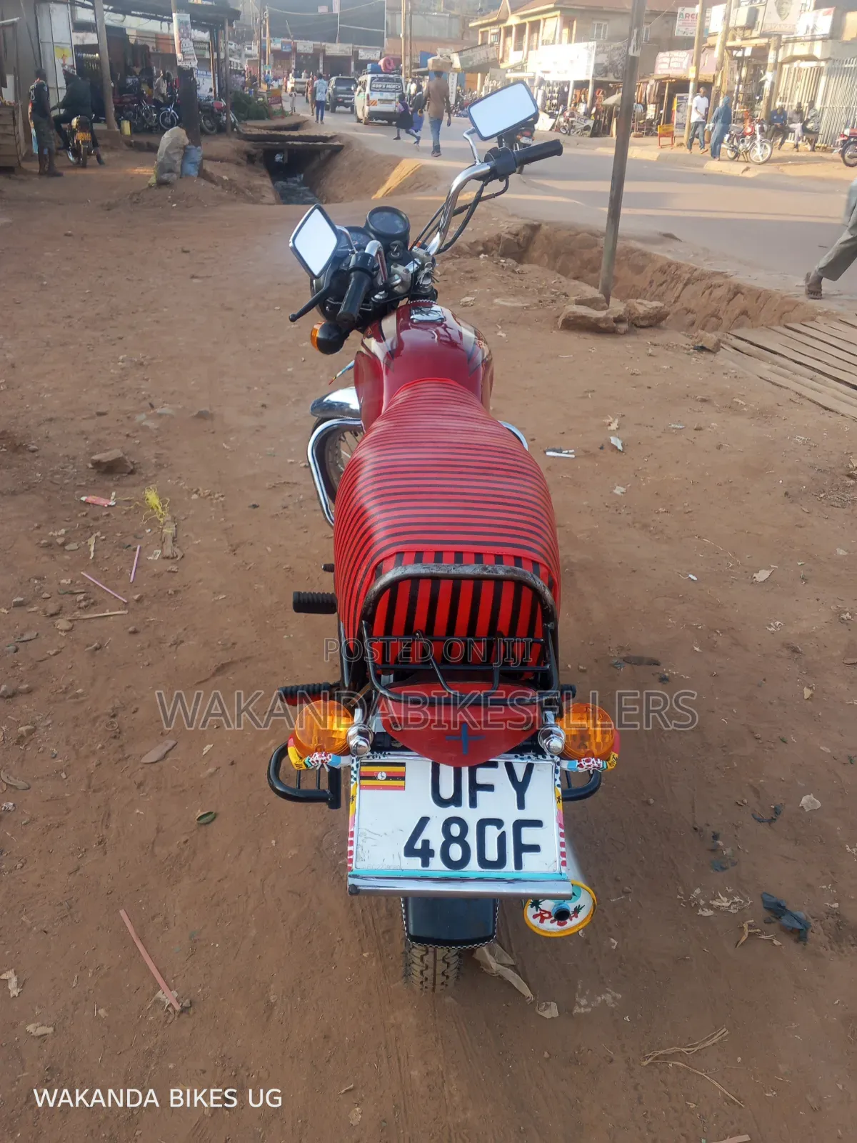 Bajaj Boxer 100 2023 Red