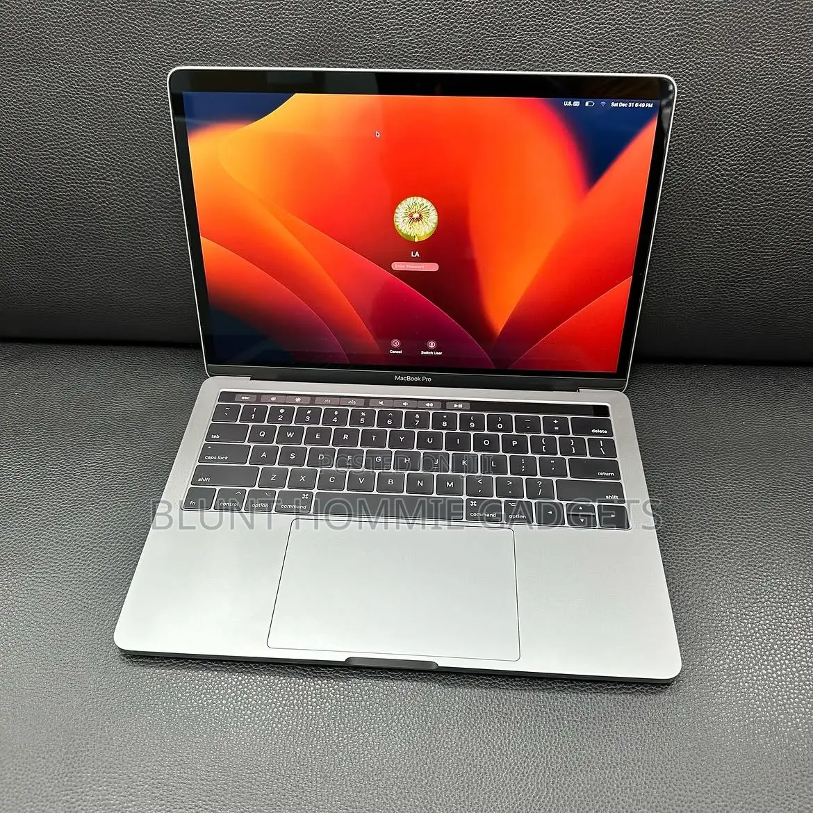 Laptop Apple MacBook Pro 2017 8GB Intel Core i7 SSD 512GB