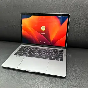 Laptop Apple MacBook Pro 2017 8GB Intel Core i7 SSD 512GB