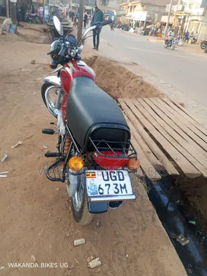 Bajaj Boxer 100 2023 Red