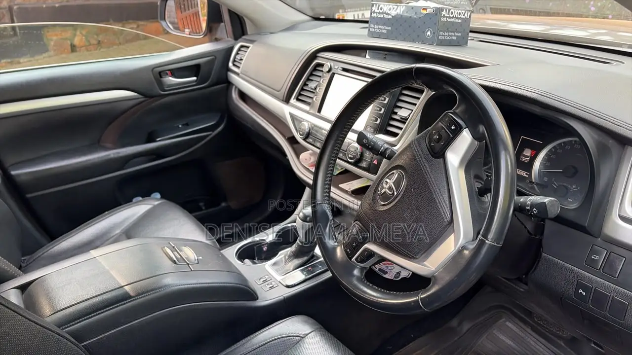 Toyota Kluger 2017 Gray
