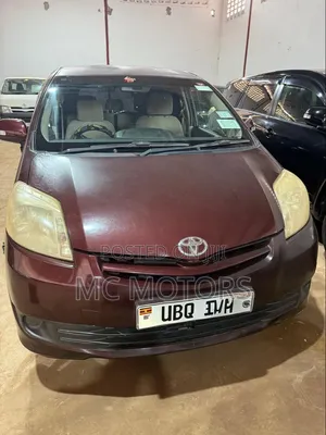 Toyota Passo Sette 2009 Burgundy