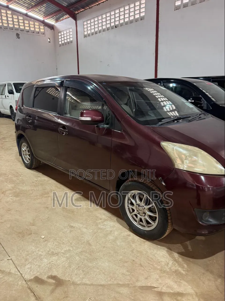 Toyota Passo Sette 2009 Burgundy