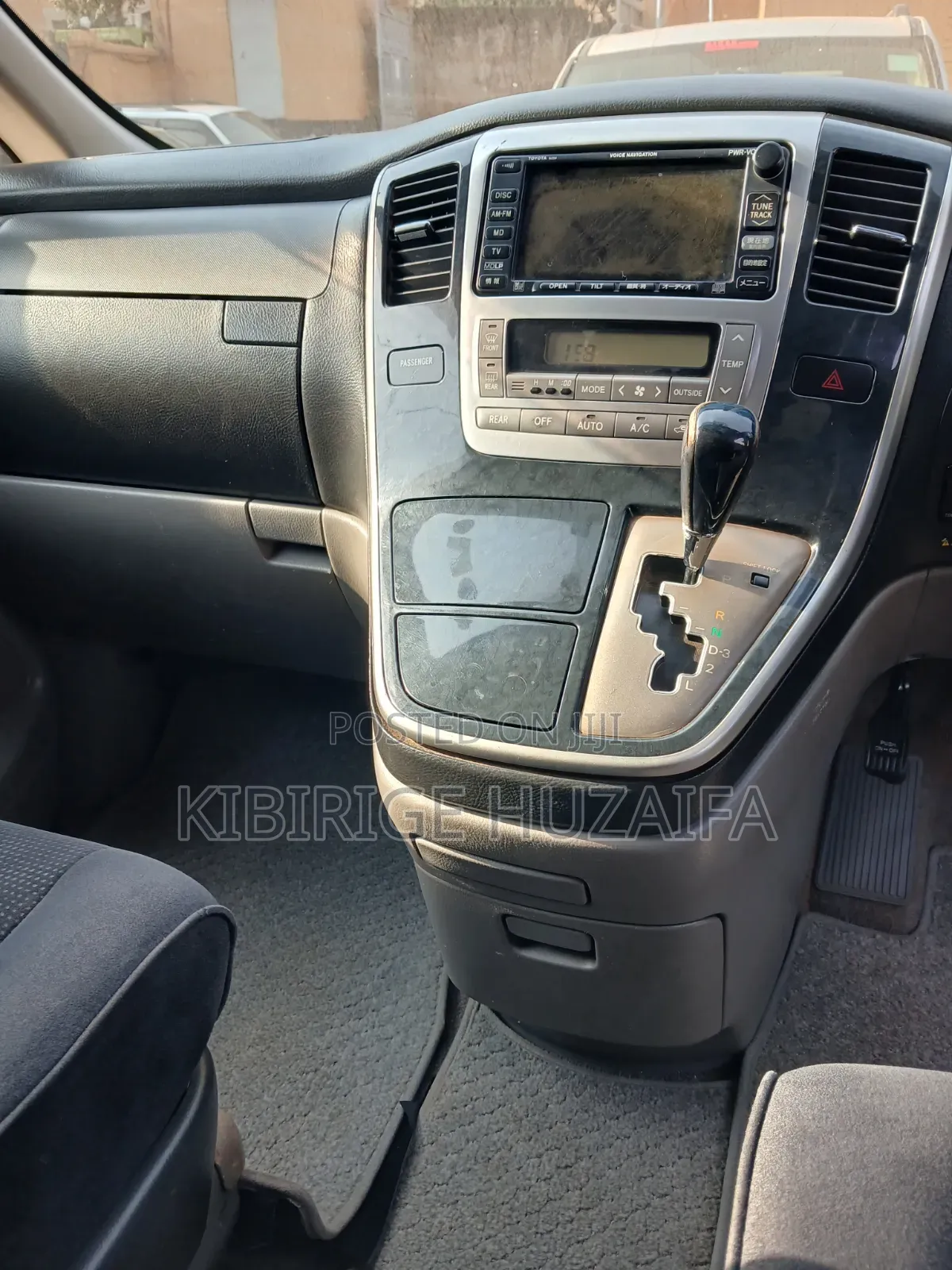 Toyota Alphard 2005 Black