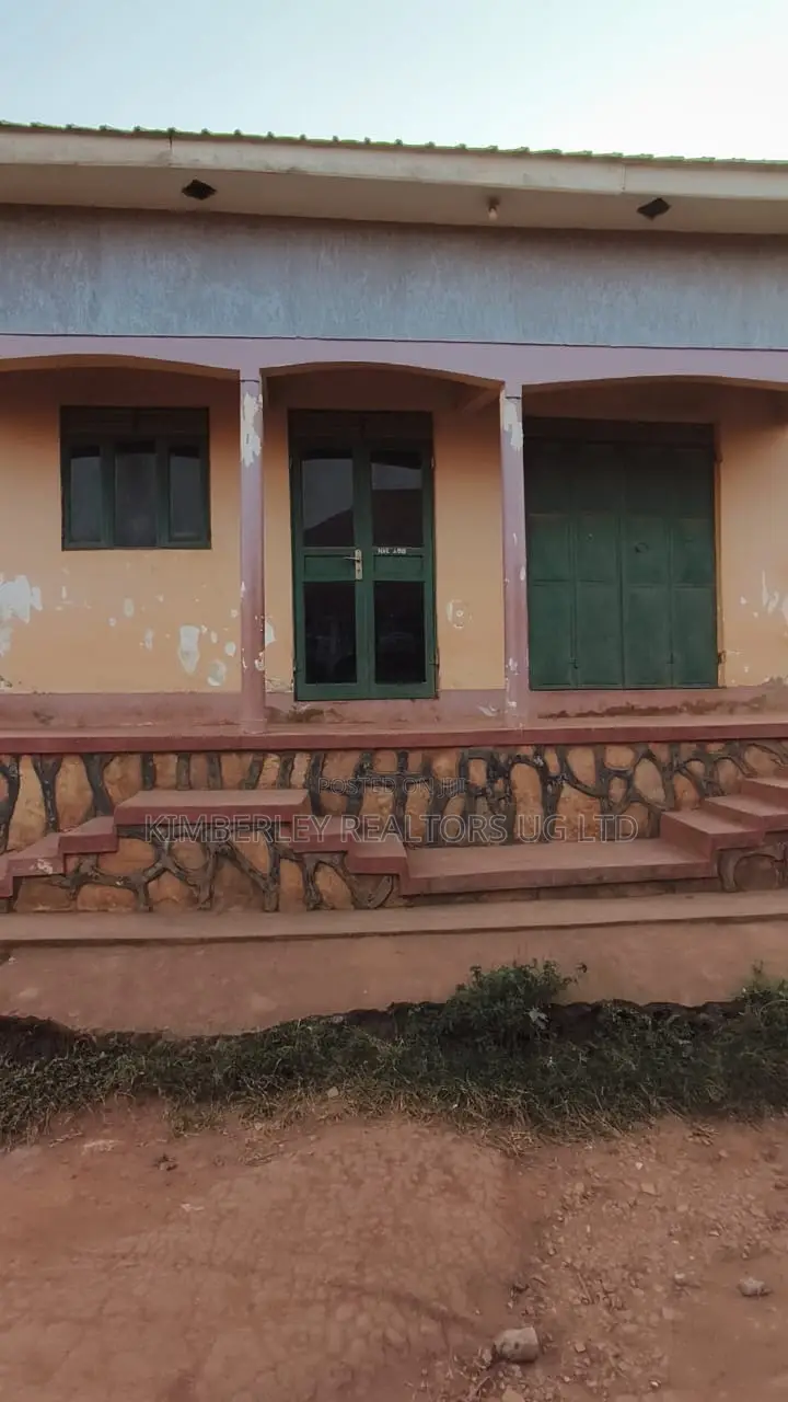 3bdrm House in Nabweru for sale