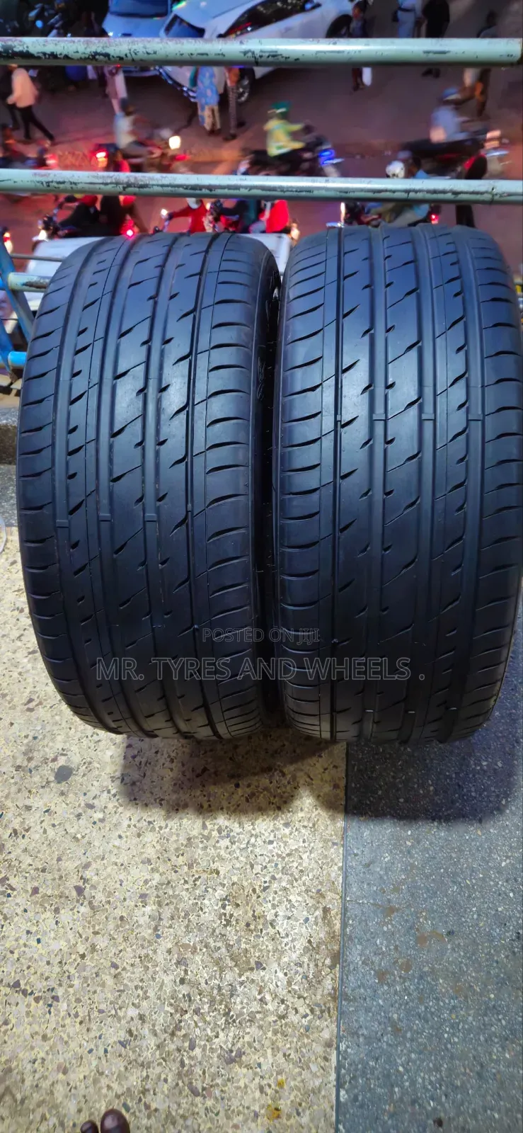275 40 R20 Very Gd Size for Ur Car Upgrade Order We Deliver.