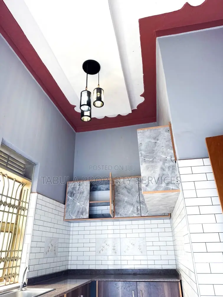 4bdrm House in Flat House, Wakiso / Wakiso for sale