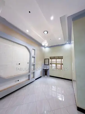4bdrm House in Flat House, Wakiso / Wakiso for sale