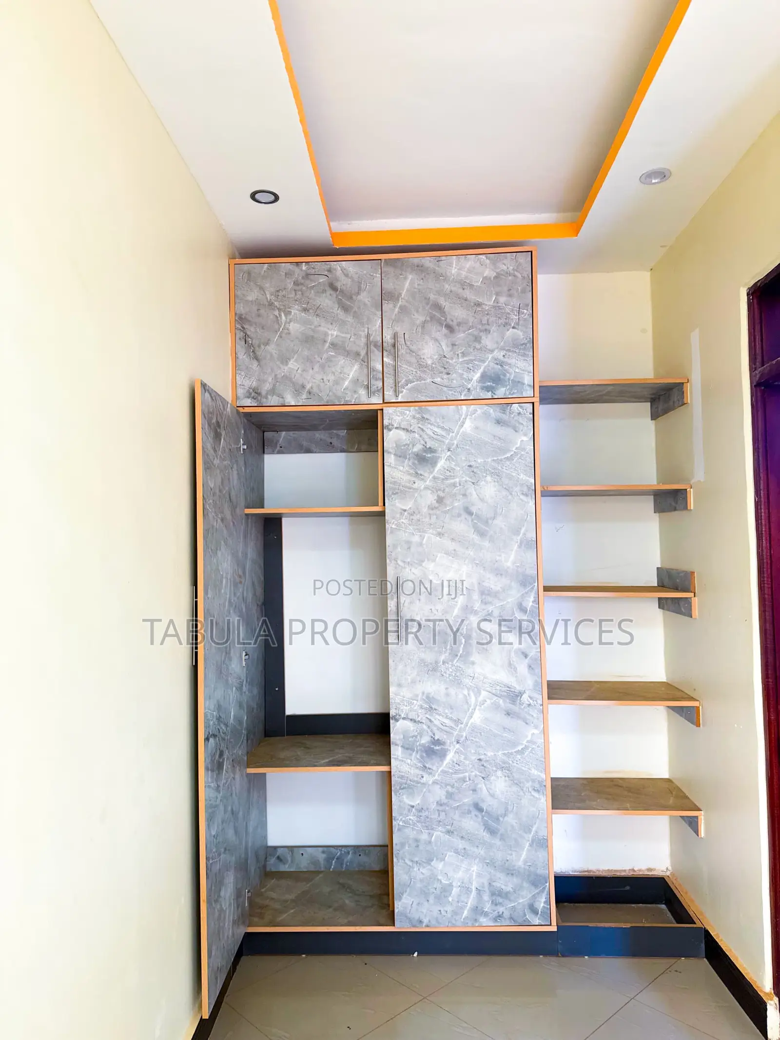 4bdrm House in Flat House, Wakiso / Wakiso for sale