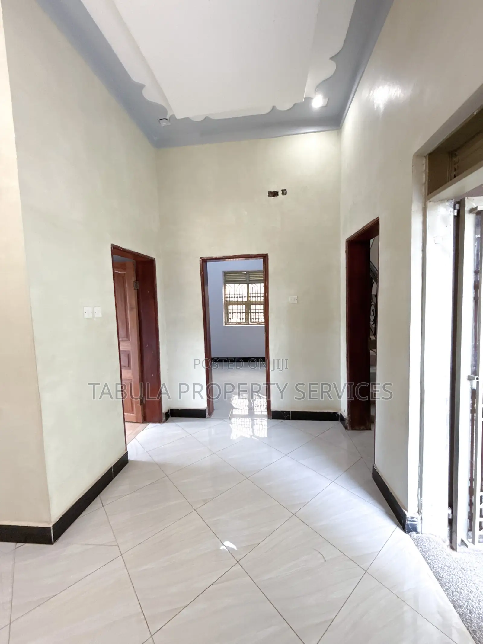 4bdrm House in Flat House, Wakiso / Wakiso for sale