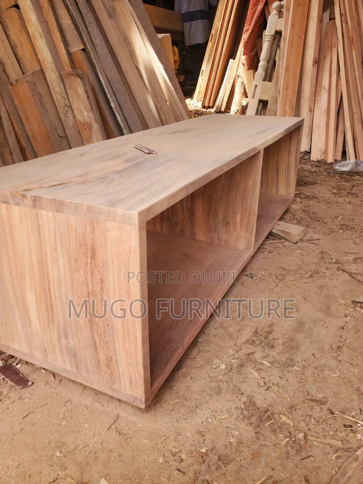 Mugavu Tv Unit