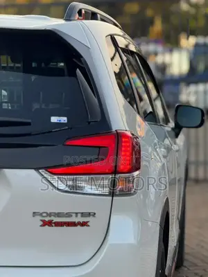 Subaru Forester 2022 White