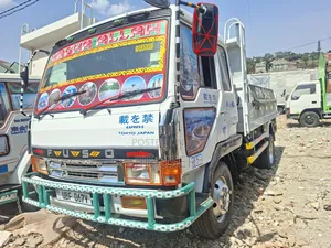 Mitsubishi Fuso Fighter Dumper