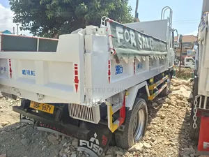 Mitsubishi Fuso Fighter Dumper