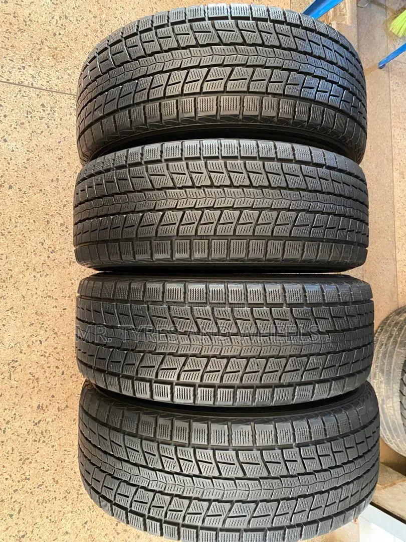 265 60 R18 Dunlop We a the Care Taker of Ur Car Tires Order We Deliver