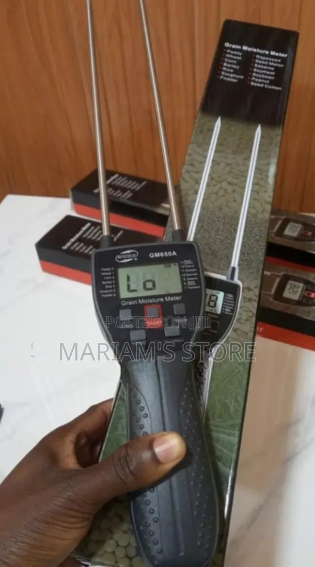 Benetech Grain Moisture Meter for Measuring Water Content Crops.