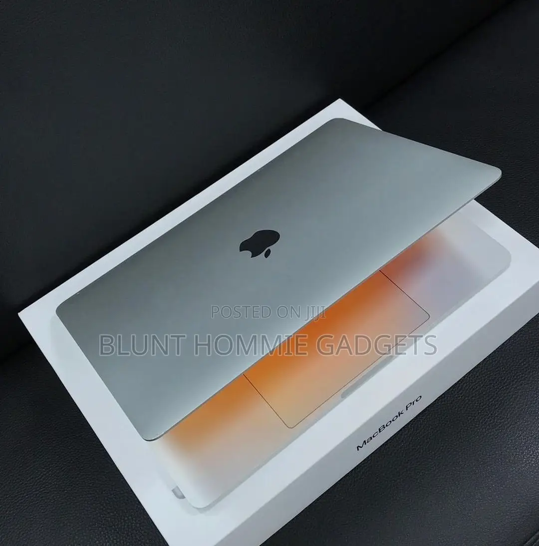 Laptop Apple MacBook Pro 2017 16GB Intel Core i7 SSD 256GB