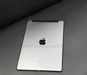 Apple iPad 10.2 (2020) 32 GB Gray