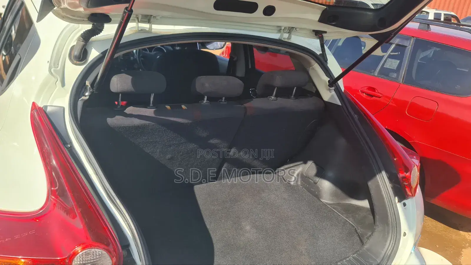 Nissan Juke 2011 White