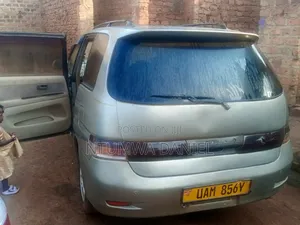 Toyota Gaia 2001 Gray