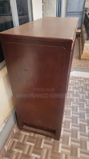 Wooden Shop Display Counter