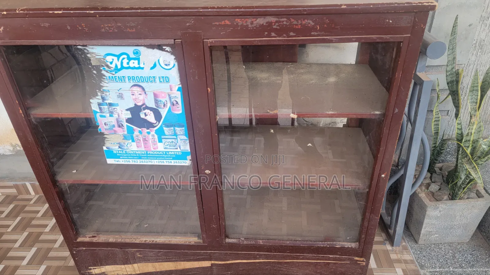 Wooden Shop Display Counter