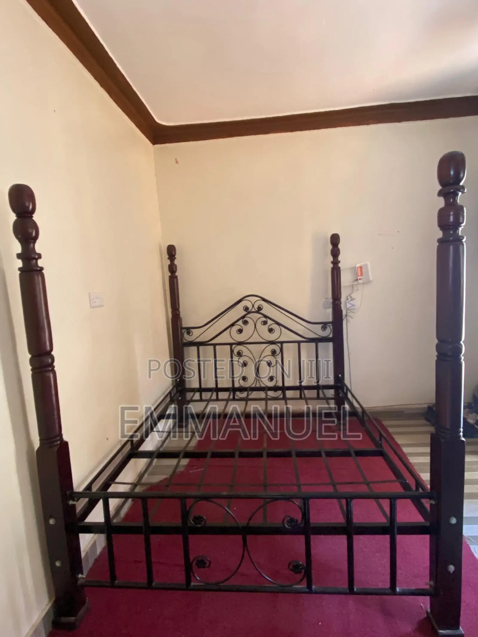 Bed - Mix of Metal and Wood