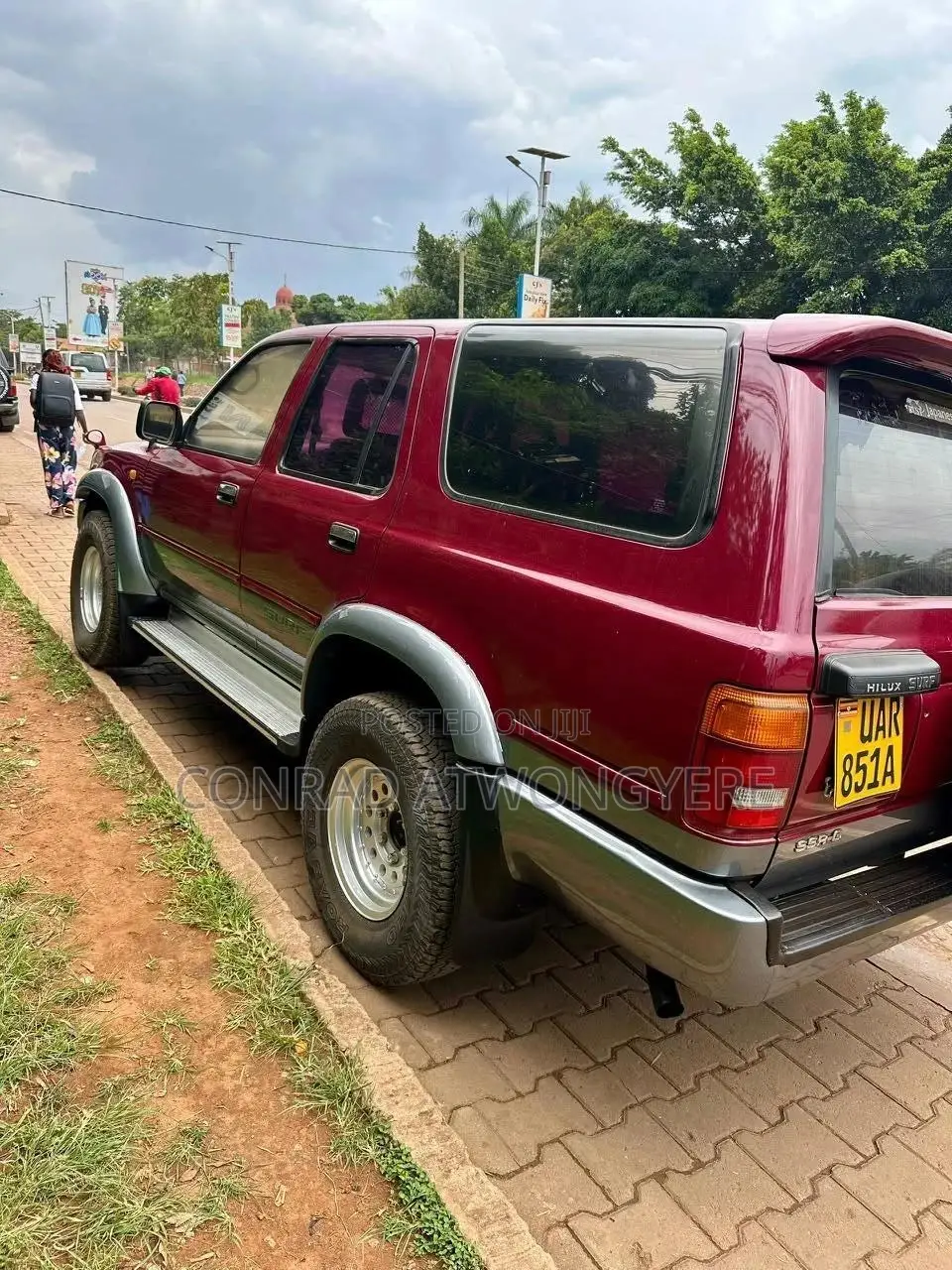 Toyota Hilux Surf 2.4DT 3dr 1989 Red