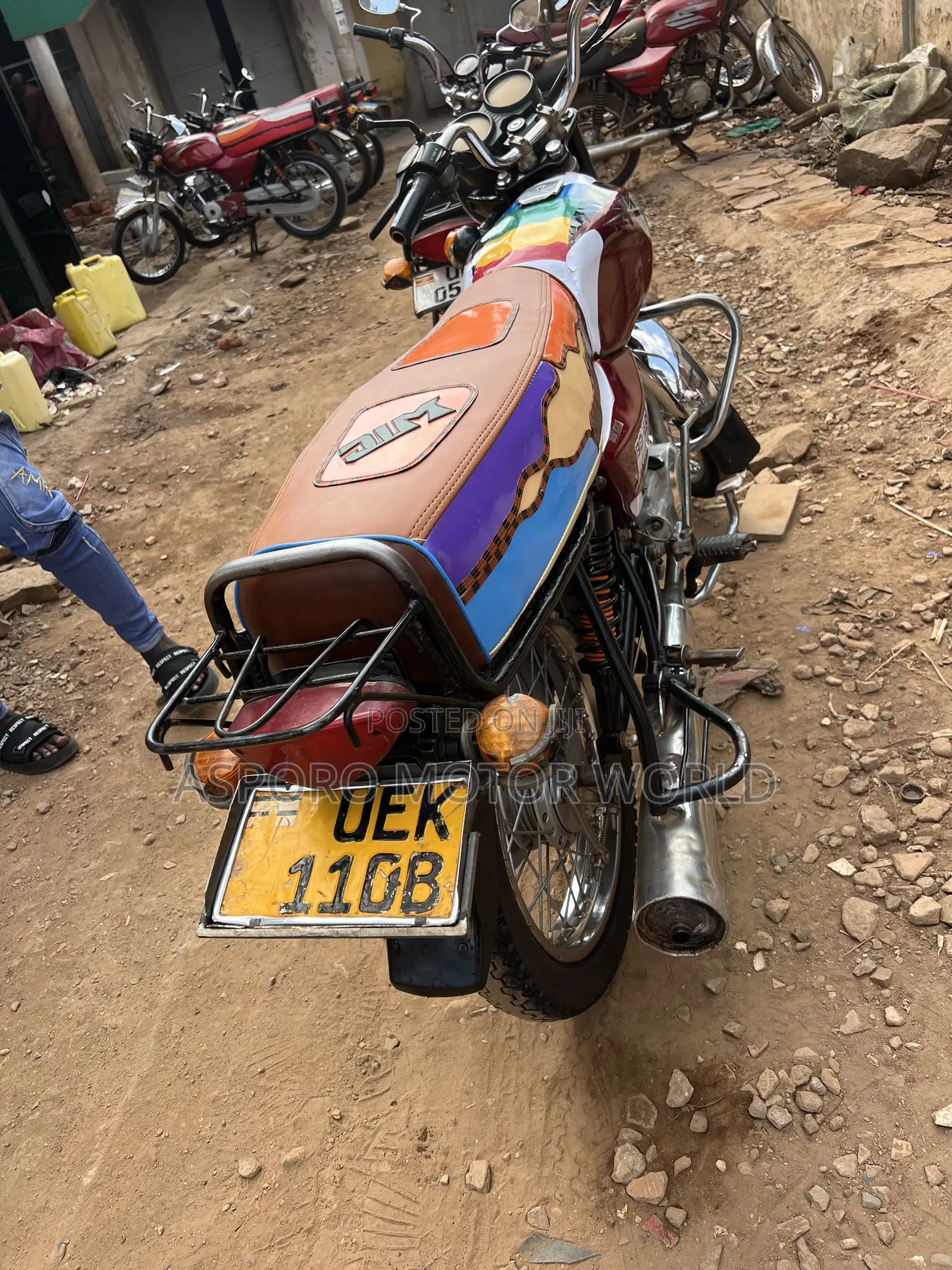 Bajaj Boxer 100 2021 Red