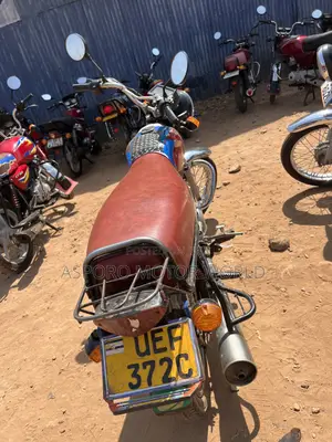 Bajaj Boxer 100 2019 Red