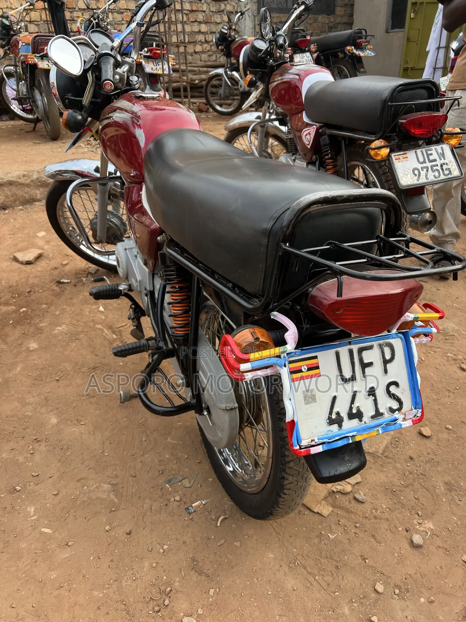 Bajaj Boxer 100 2022 Red