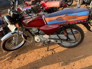 Bajaj Boxer 100 2023 Red