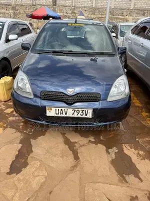 Toyota Vitz 1.3 AWD 3dr 2004 Blue