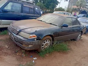 Toyota Mark II 2.0 RWD 2000 Black