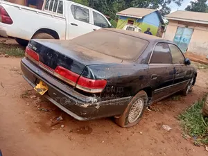 Toyota Mark II 2.0 RWD 2000 Black