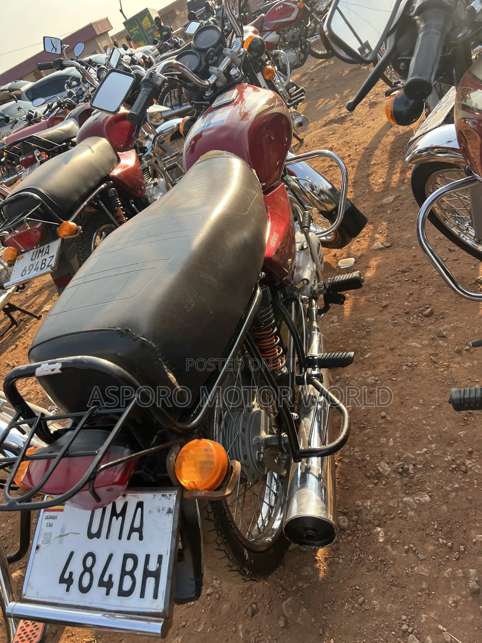 Bajaj Boxer 100 2026 Red