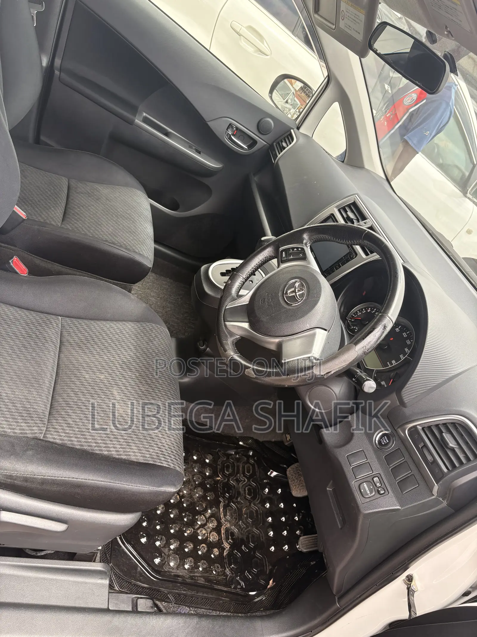 Toyota Ractis 2012 White