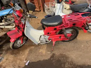 Suzuki 750 2017 Red