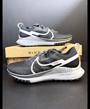 Nike Everyday Sneakers