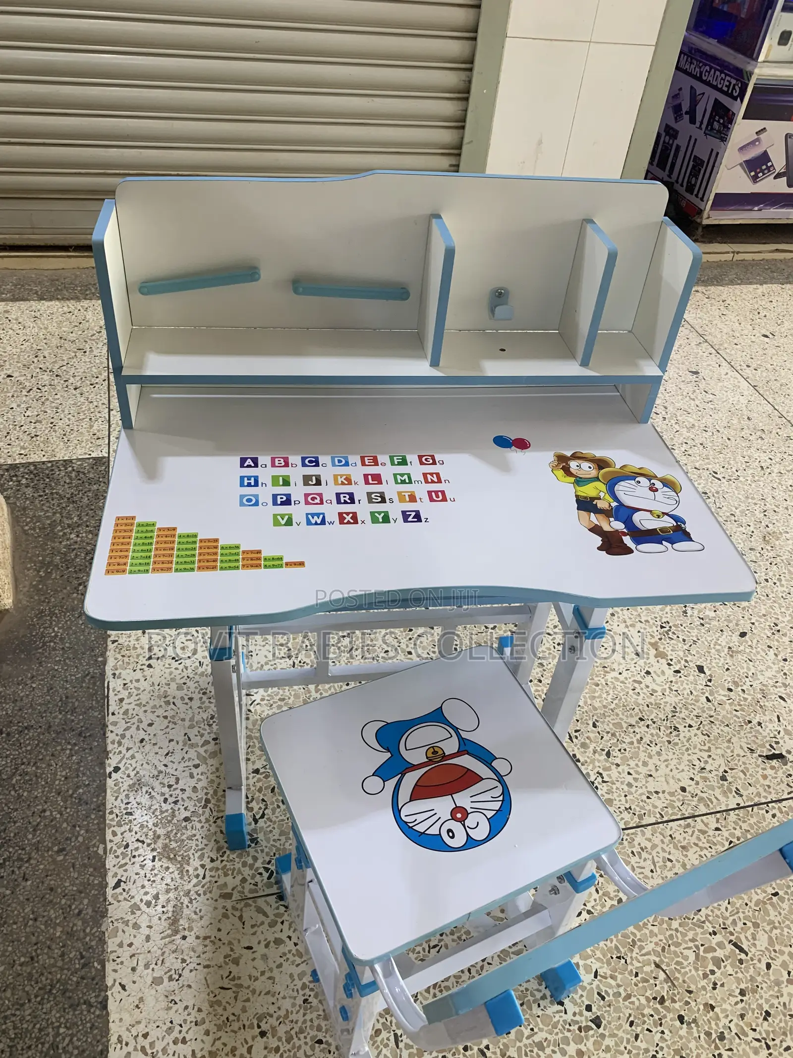 Kids Reading Table With Chair