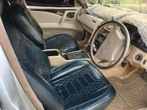 Mercedes-Benz E200 2002 Silver