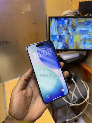 Apple iPhone 15 Pro 128 GB Gray