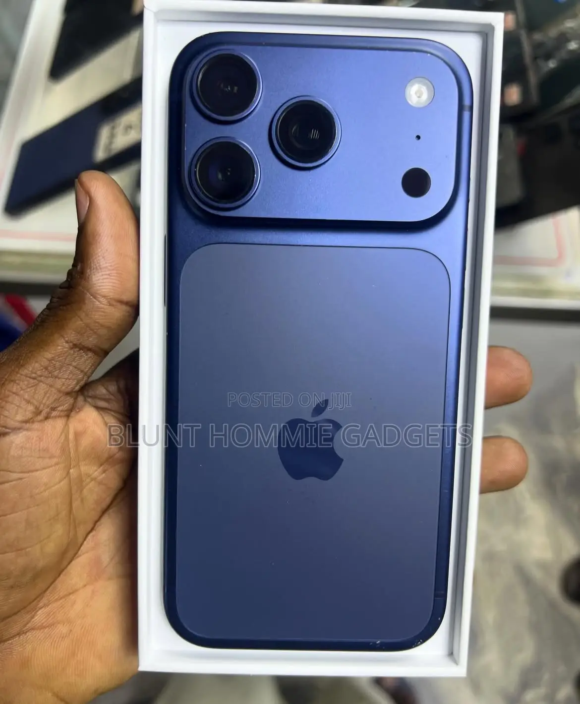 New Apple iPhone 17 Pro 256 GB Blue