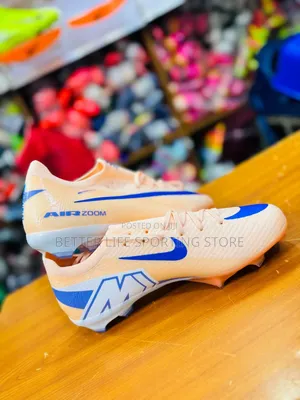 Nike Air Zoom Football Boots Vapor 16 Metallic Studs