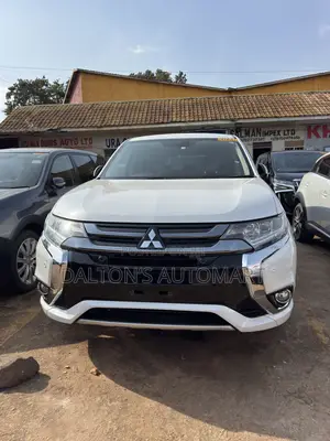 Mitsubishi Outlander 2.0 PHEV AWD 2018 White