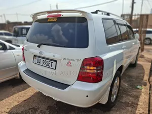 Toyota Kluger 2006 White